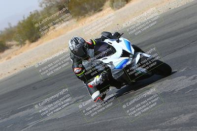 media/Mar-28-2022-Superbike Trackdays (Mon) [[b8603d0f67]]/Open Track Time/Turn 3 Inside/